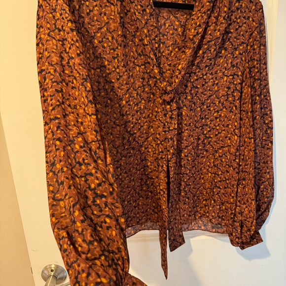 Theory Blouson Sleeve Scarf Neck Silk Blouse in Rust Multi Color | S - Picture 7 of 10